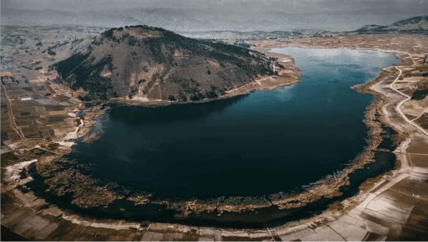 PIURAY LAKE